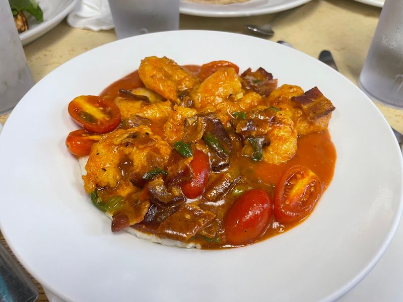 Shrimp And Grits That Steal The Show