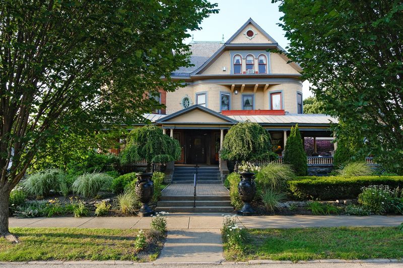 Union Gables Inn