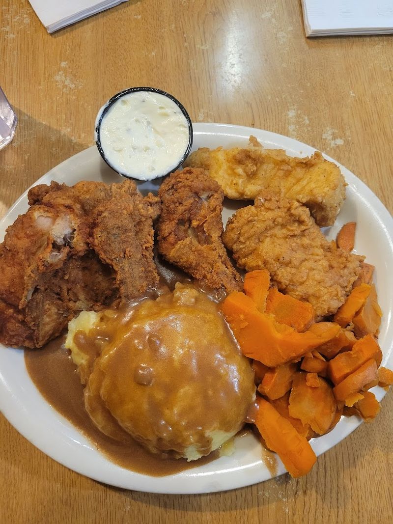 The Dinner Menu Leans Into Classic Comfort Food