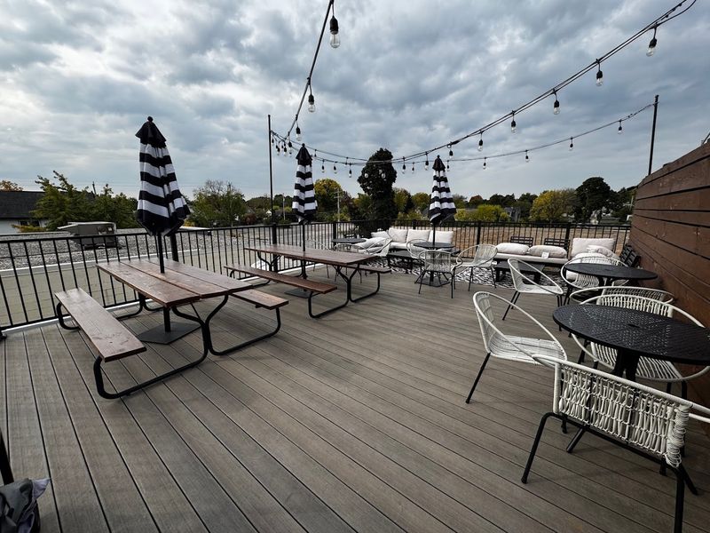 A Cosy Café With Neighbourhood Personality