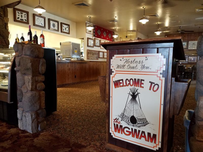 Mary And Moe's Wigwam Restaurant, Fernley