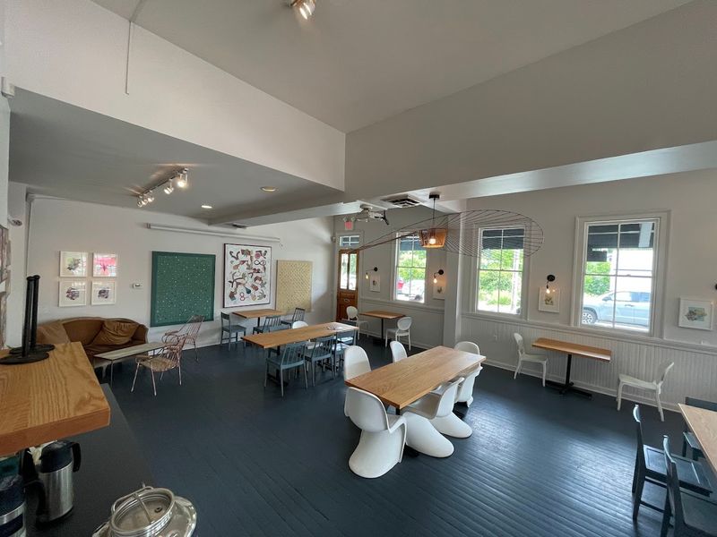 The Gallery Space That Doubles As A Quiet Midweek Sanctuary