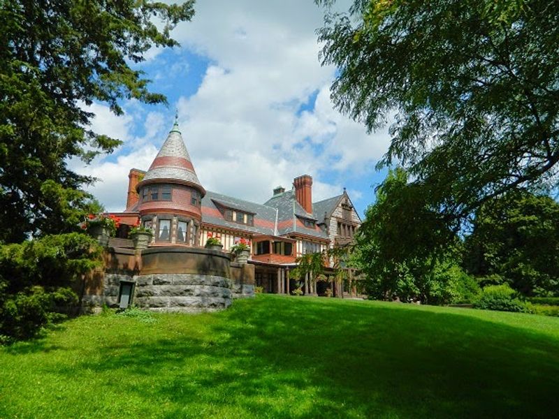 Sonnenberg Gardens And Mansion State Historic Park