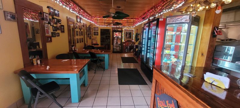 Darwell's Happiness Cafe