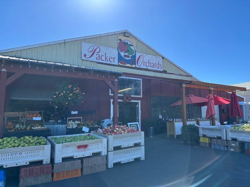 Packer Orchards & Bakery 