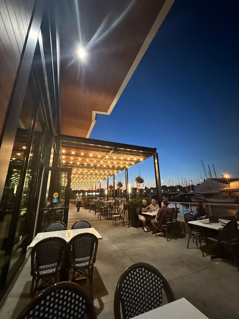 The Bridgewater Modern Grill (Milwaukee)