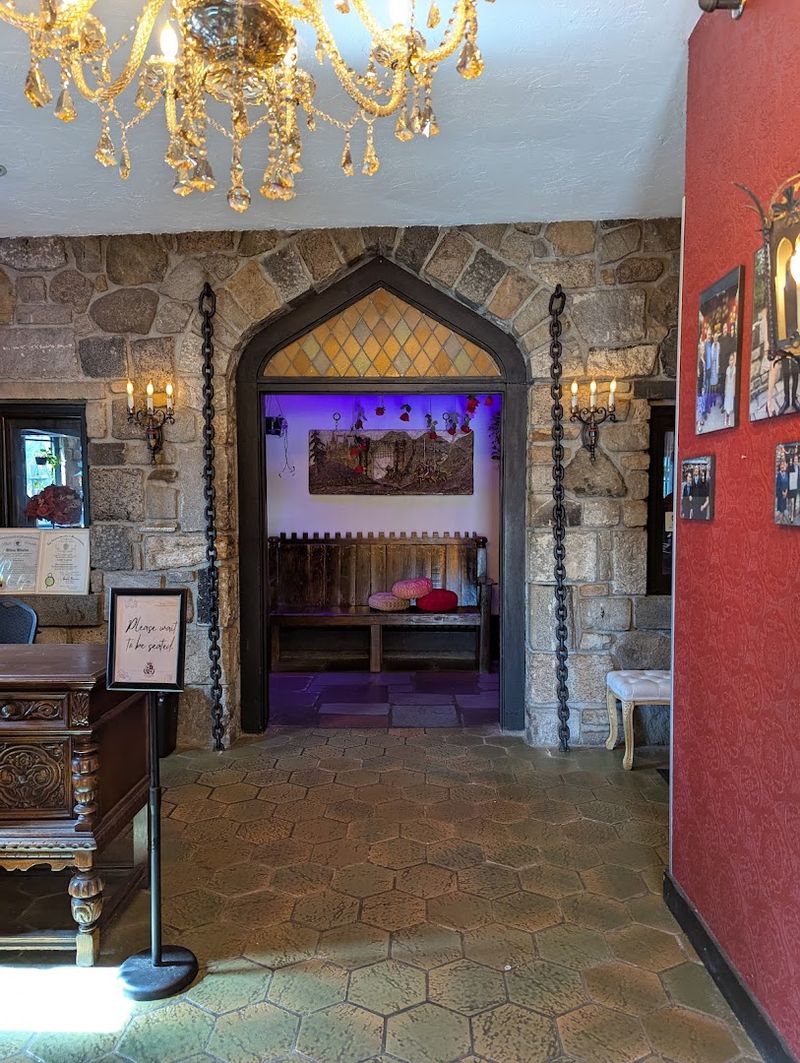 The History Behind The Building And The Quiñones Family