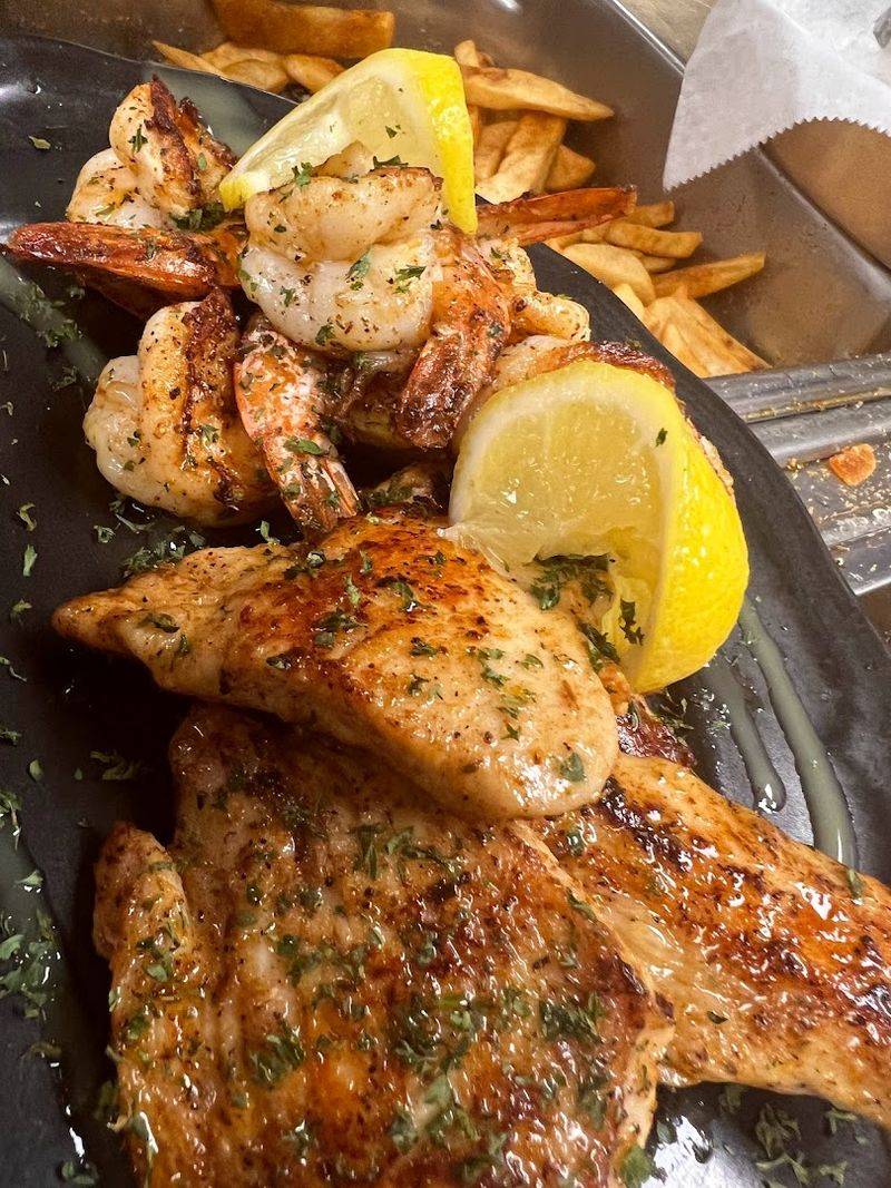 Seafood And Comfort Food In One Satisfying Lineup