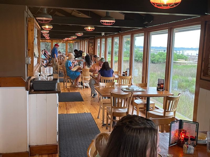 Lady's Island Dockside