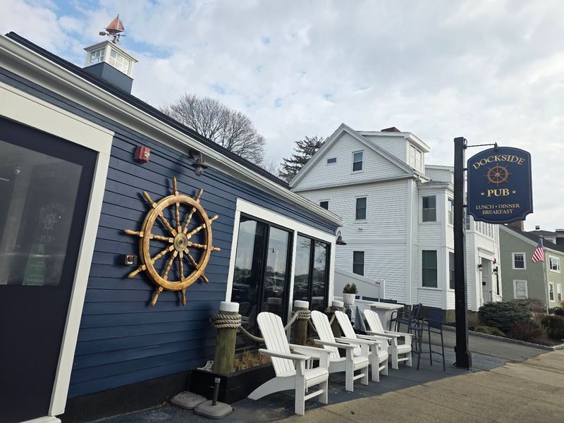 Dockside Pub