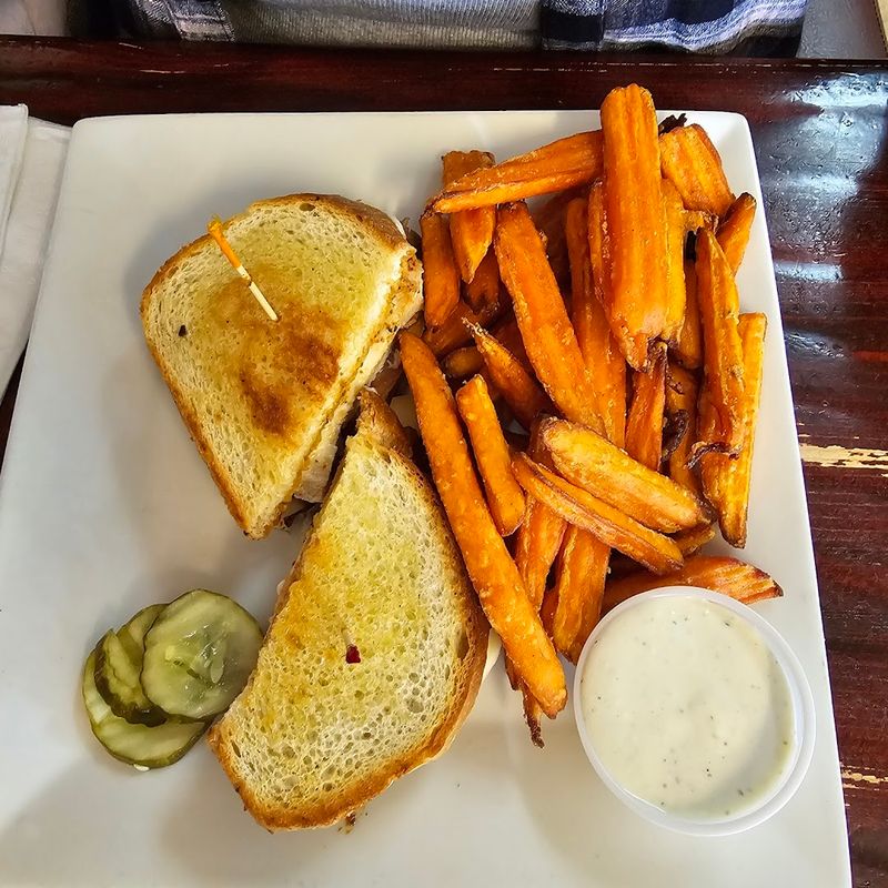 Pairing Chicken Fried Steak With Local Sides