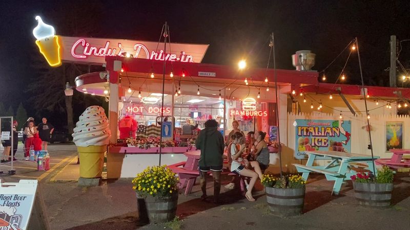 Cindy's Drive-In, Granby