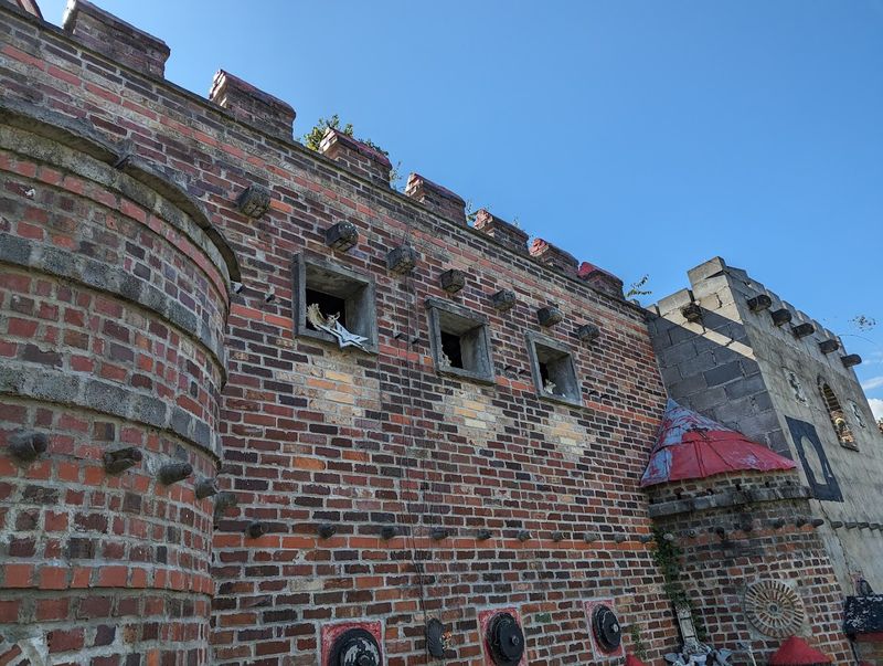 Outsider Art, Folk Vision, And What Makes Greenback Castle Culturally Significant