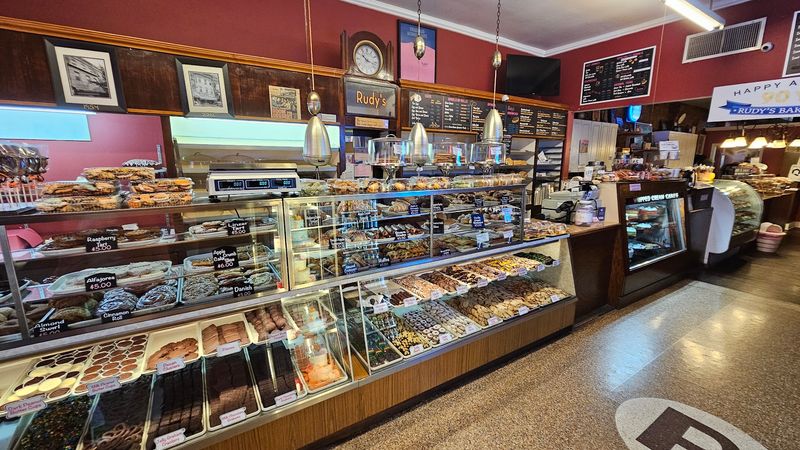 Strudels Worth Crossing A Borough For