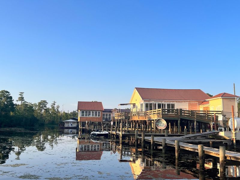 Little River Marina & Old Black Water Restaurant