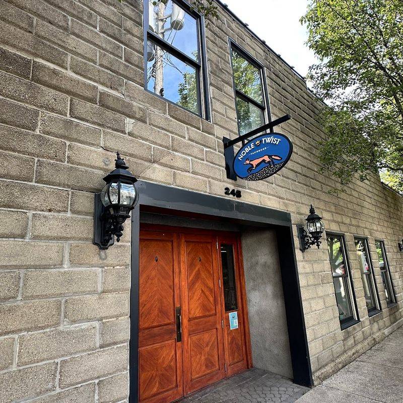Noble Twist Taphouse