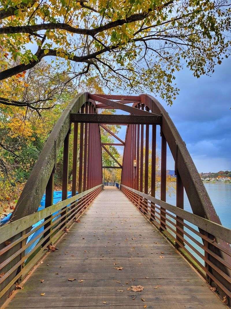Walk The Tennessee Riverwalk, Chattanooga