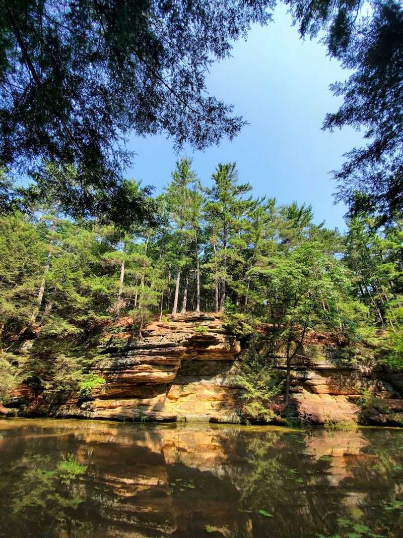 Photography Tips For Capturing Quiet Lake Scenes