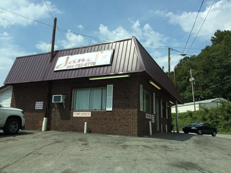 Quick Service That Still Feels Personal