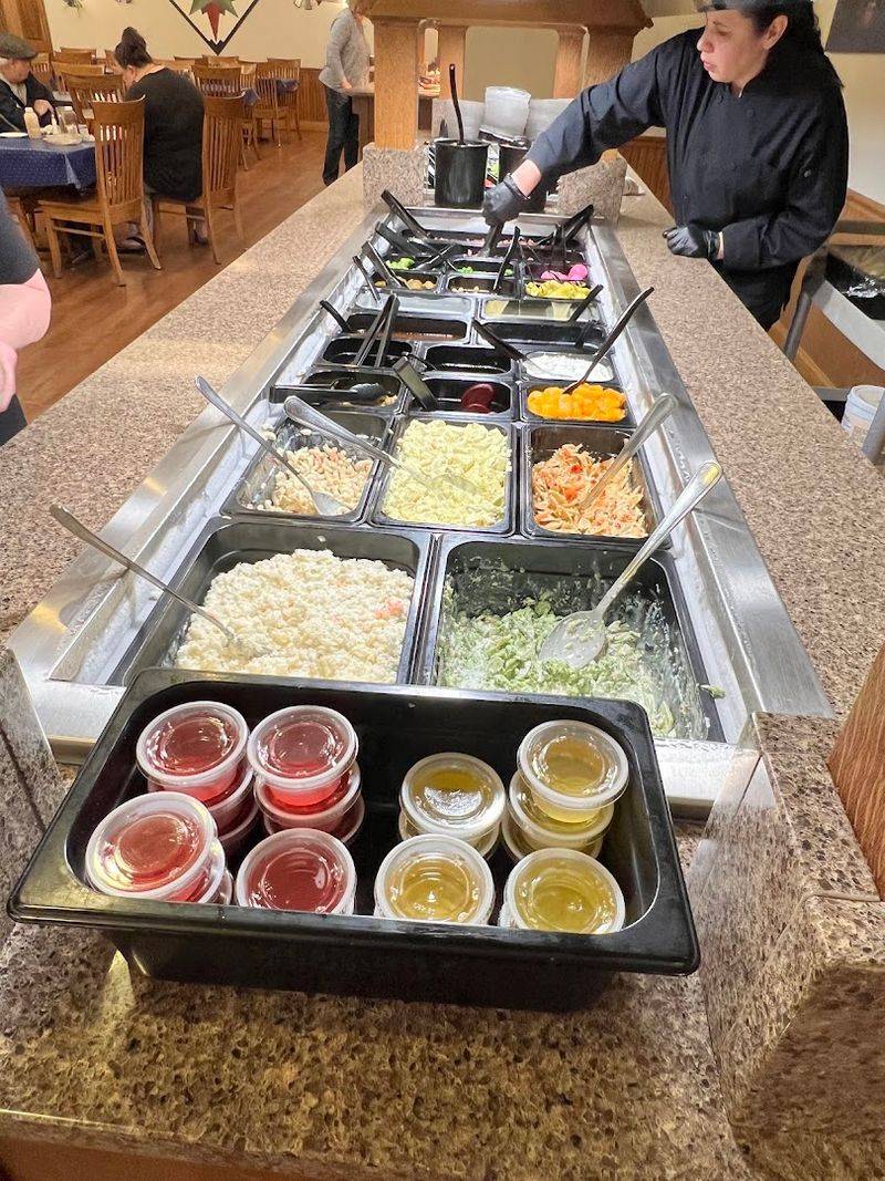 A Salad Bar Worth More Than A Glance