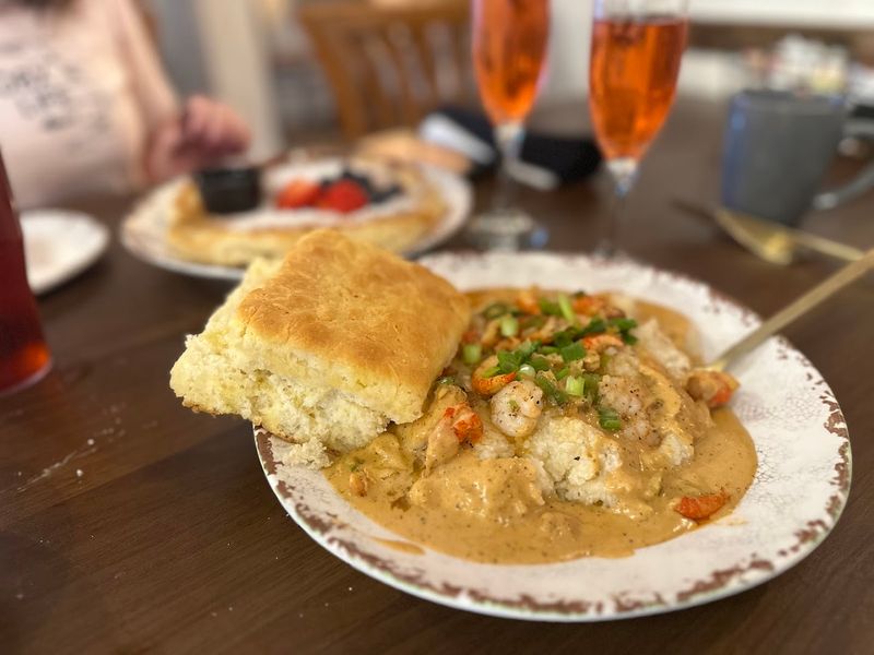 Why Lazy Oak Earns A Permanent Spot On Your Brunch Rotation