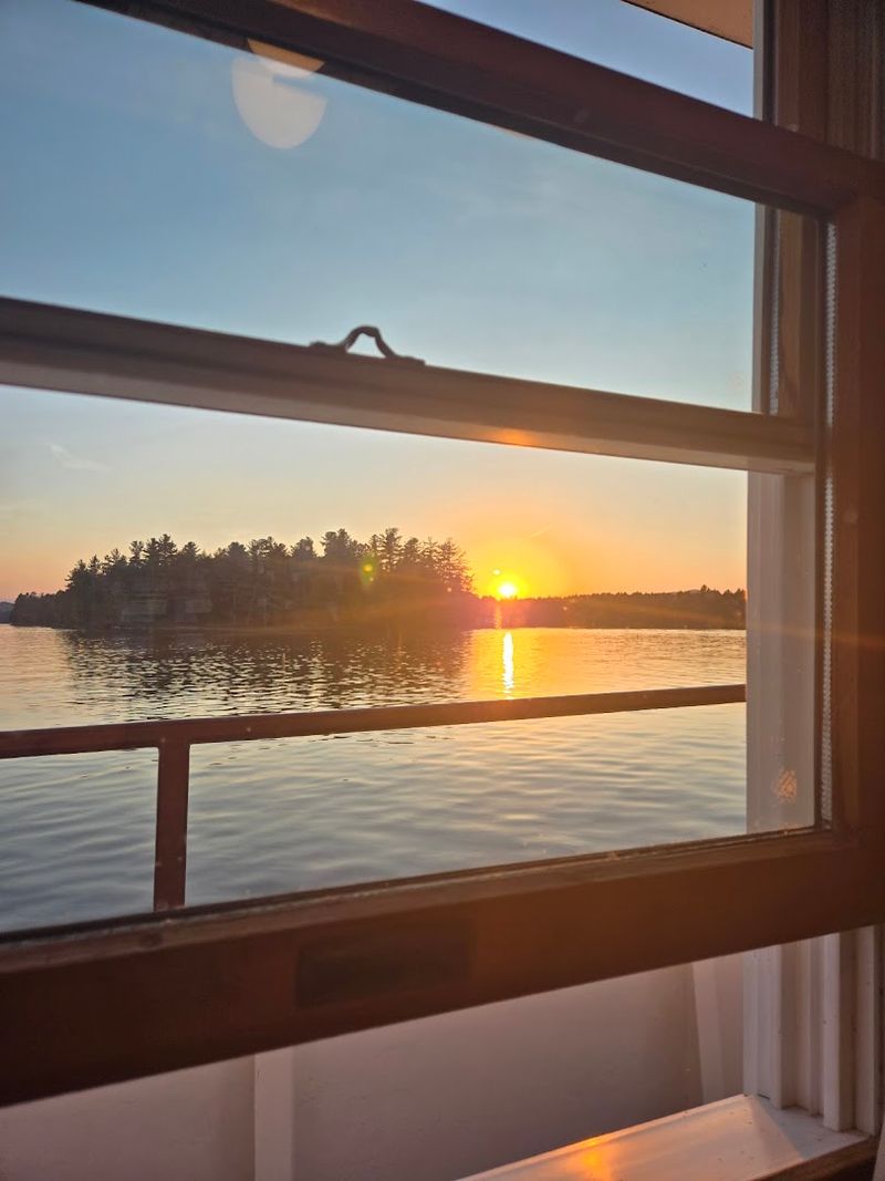 What A Waterway Dinner Does For Your State Of Mind