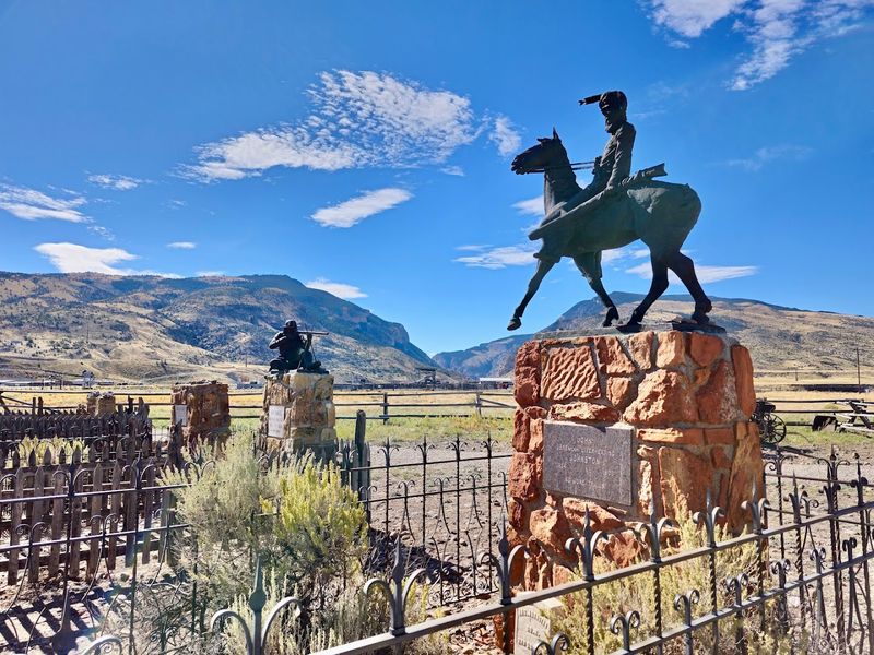 Touring Options And Visitor Experiences