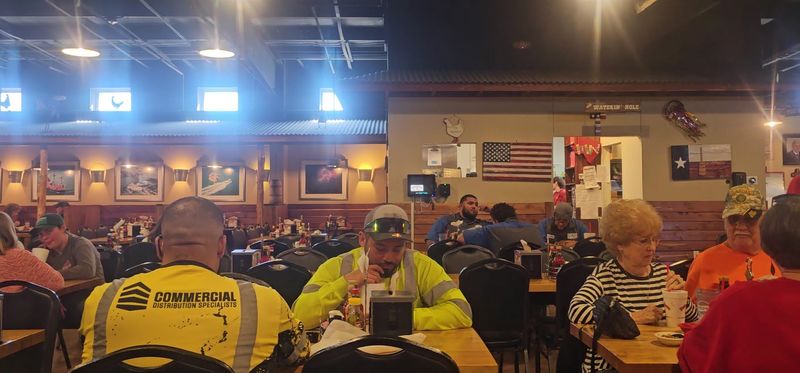 Friendly Service Enhancing Dining Experience