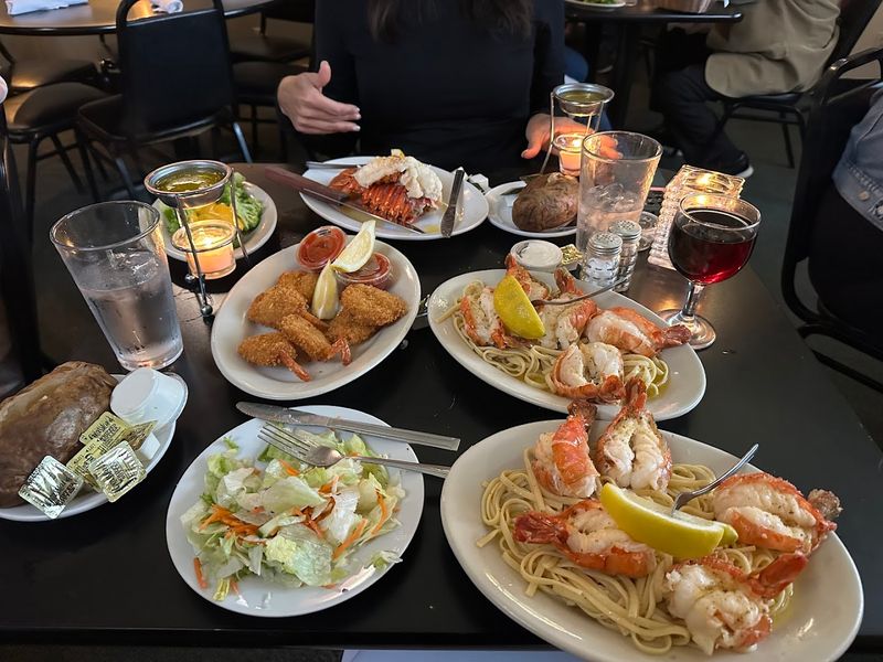 Seafood Options That Surprise First-Time Visitors