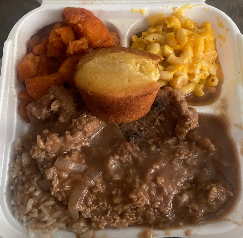 Mama's Eats-N-Sweets