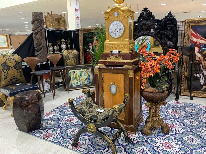 Scott Antique Markets