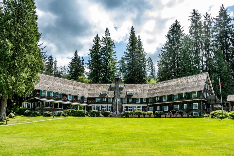 Lake Quinault Lodge