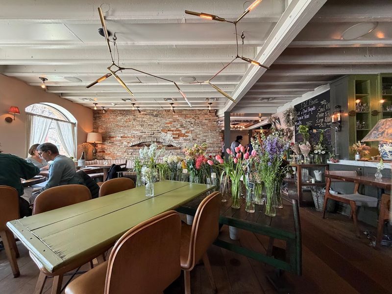 Feast And Floret