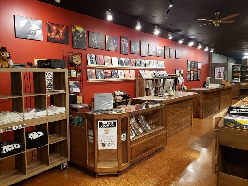 Eroding Winds Record Shop (Oshkosh)