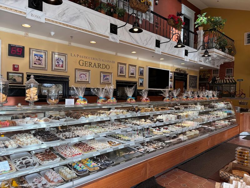 Tiramisu And Italian Cakes Worth Ordering