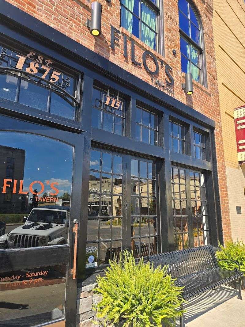 Filo's Tavern: The Kind Of Dinner You Will Talk About On The Drive Home