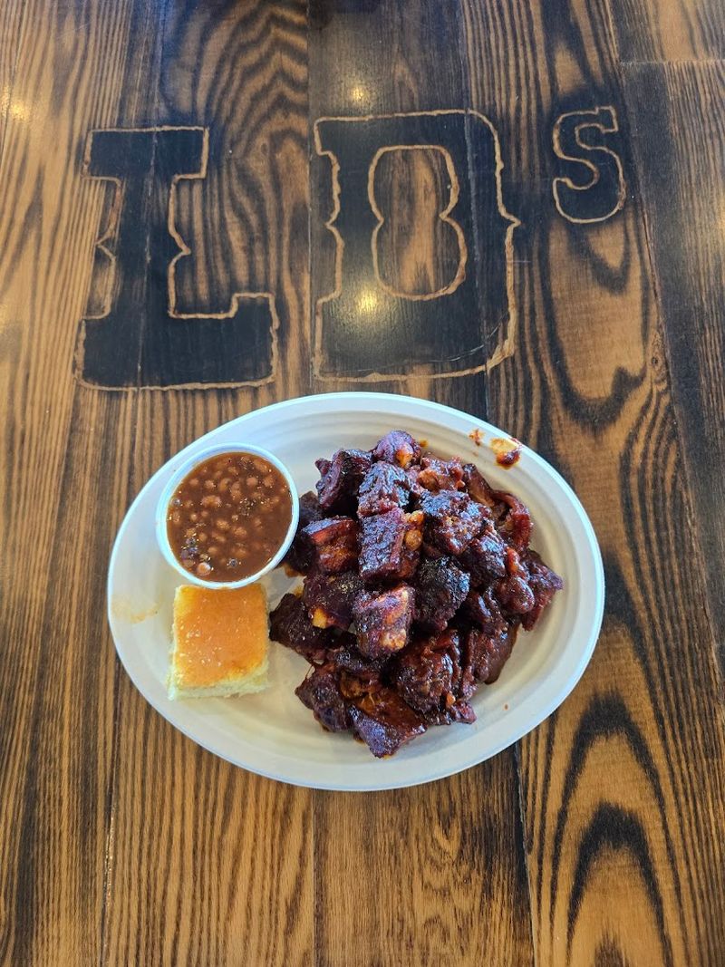 It Delivers Road-Trip-Worthy Barbecue Without Big-City Fuss