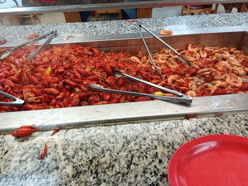 Crawfish Worth Rolling Up Your Sleeves For