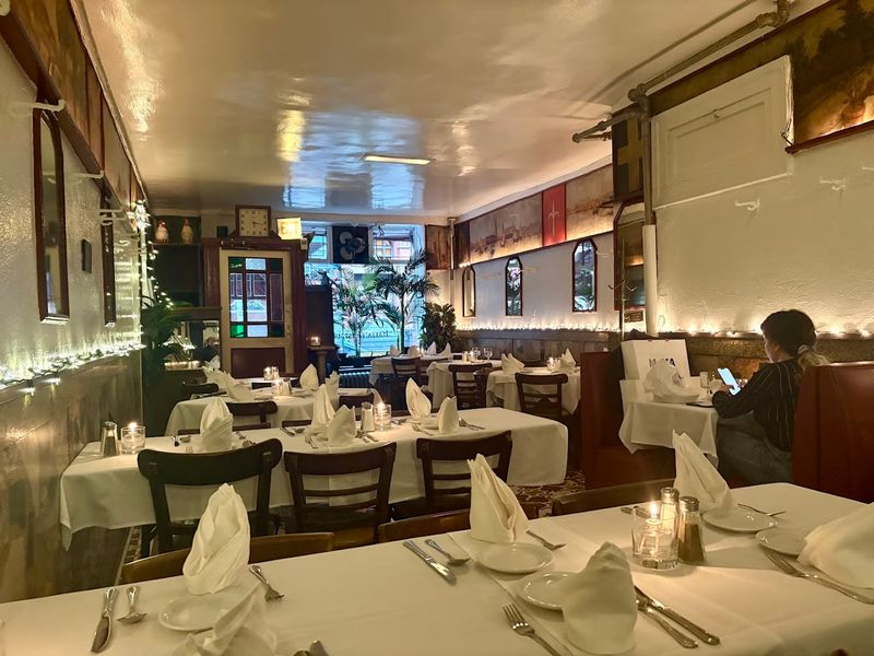 John's of 12th Street