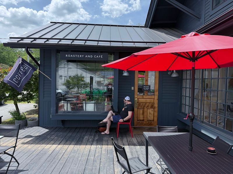 Dog-Friendly Outdoor Seating That Welcomes The Whole Family