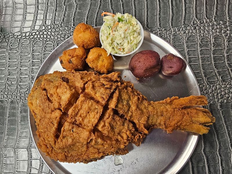 Newt's Catfish Seafood And Steaks