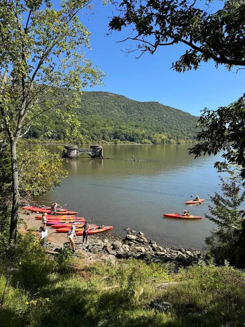 Campfire Tour: A Different Kind Of Shoreline Stop