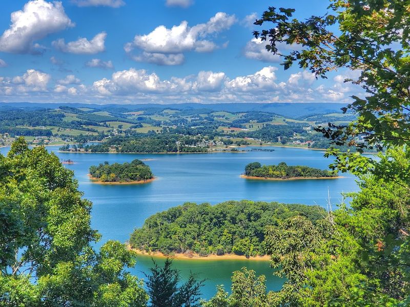 Point Lookout Loop Trail Delivers Views That Stop You Cold