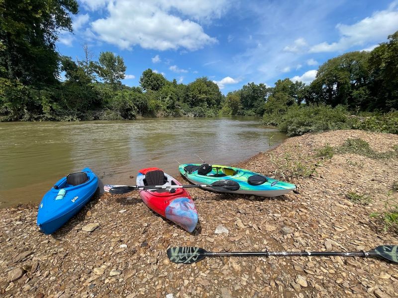 Kayaking And Canoeing On The Harpeth River For A Different Kind Of Adventure