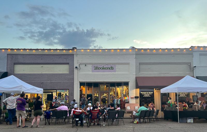 Bookends Community Crafts Chaos In Pontotoc