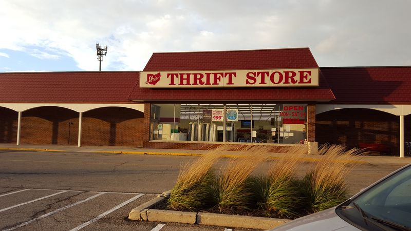 Ohio Thrift Store, East Broad Street