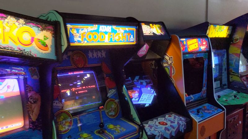 The Kind Of Arcade That Makes You Stay Longer