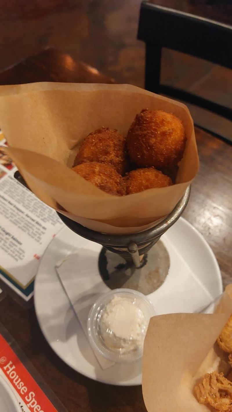Appetizers And Sides Worth Ordering First