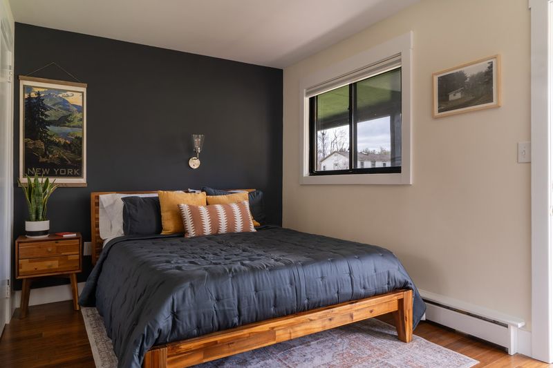 The Willow, Catskill, Serenity With Style