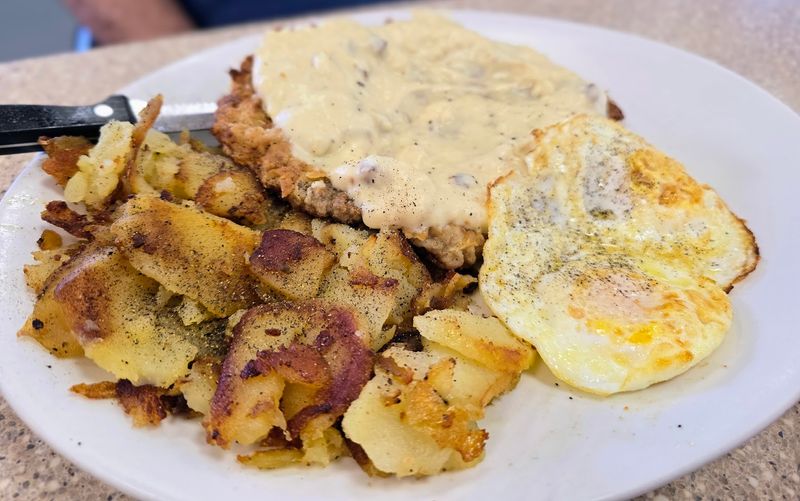 Classic Diner Plates Fill The Menu